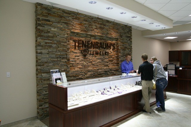 Tenenbaum’s Jewelry – Waverly, IA 3227