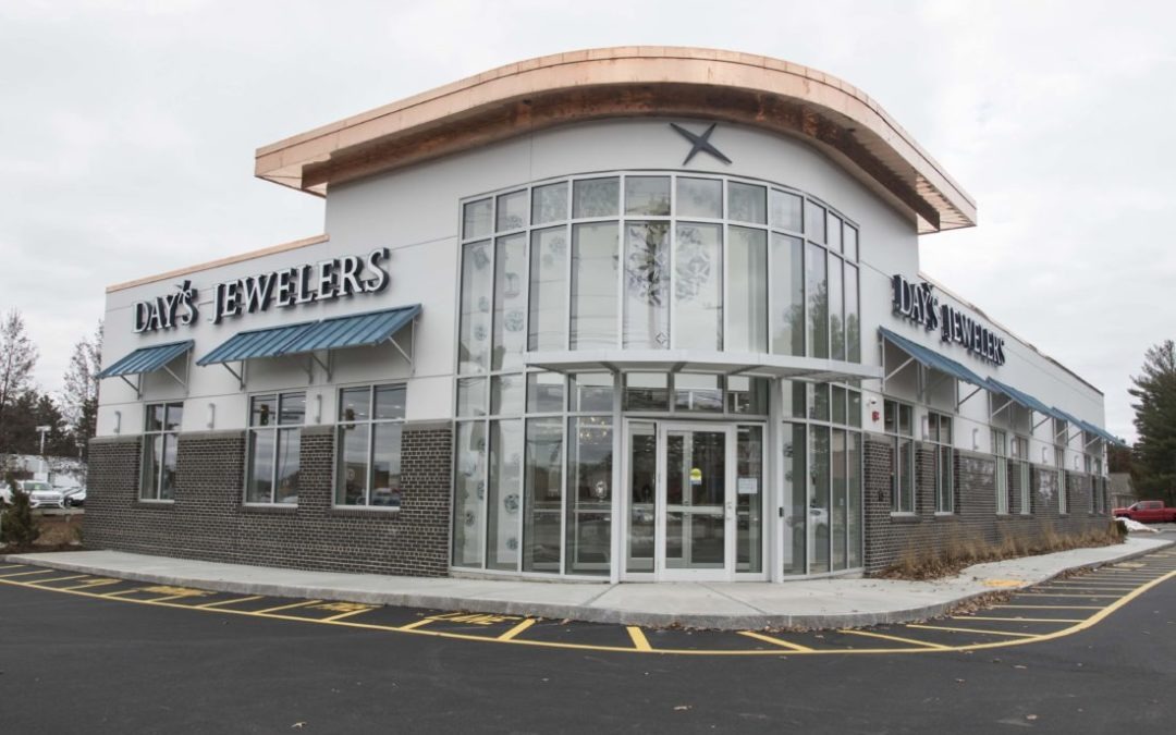 Day’s Jewelers Opens First Freestanding Store
